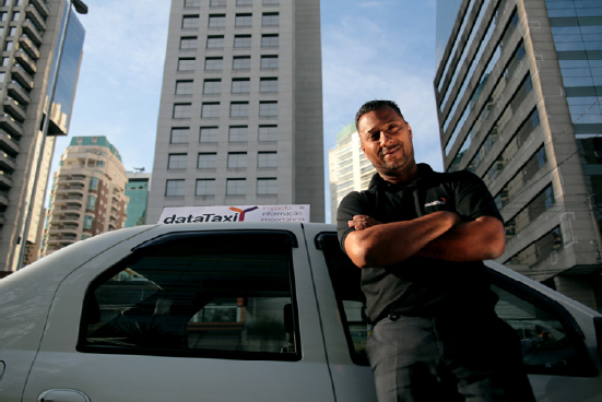 DataTaxi: Applied Ethnography for Connecting the Feeling of the Streets and Communication Messages